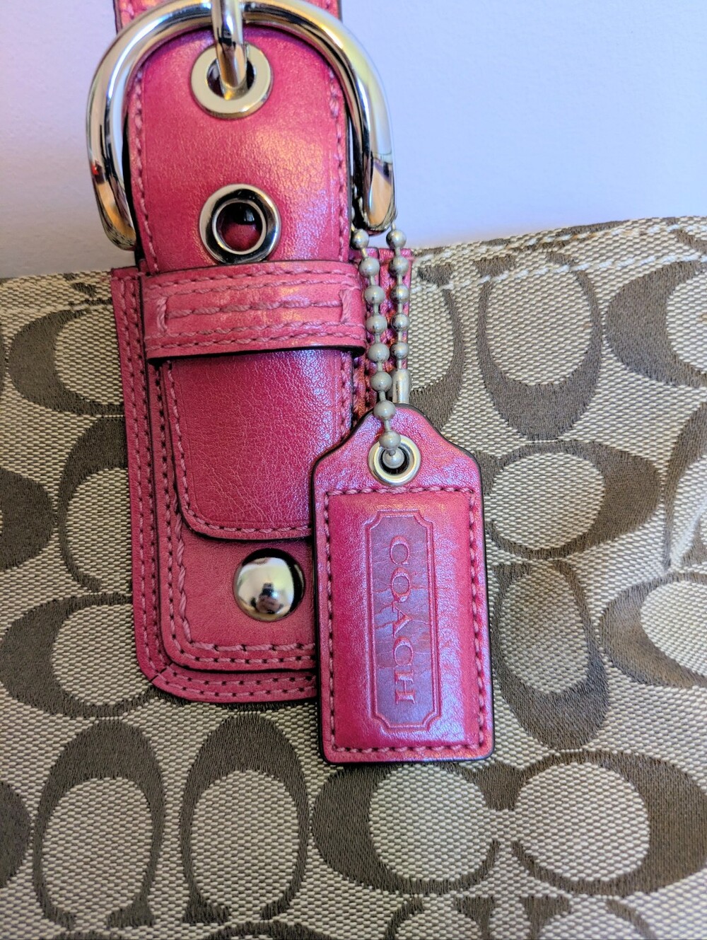 Coach Signature Print Shoulder Bag. - Picture 6 of 13